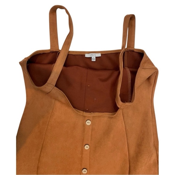 IRIS Suede Mini Dress with button detail
Size L - Picture 3 of 13